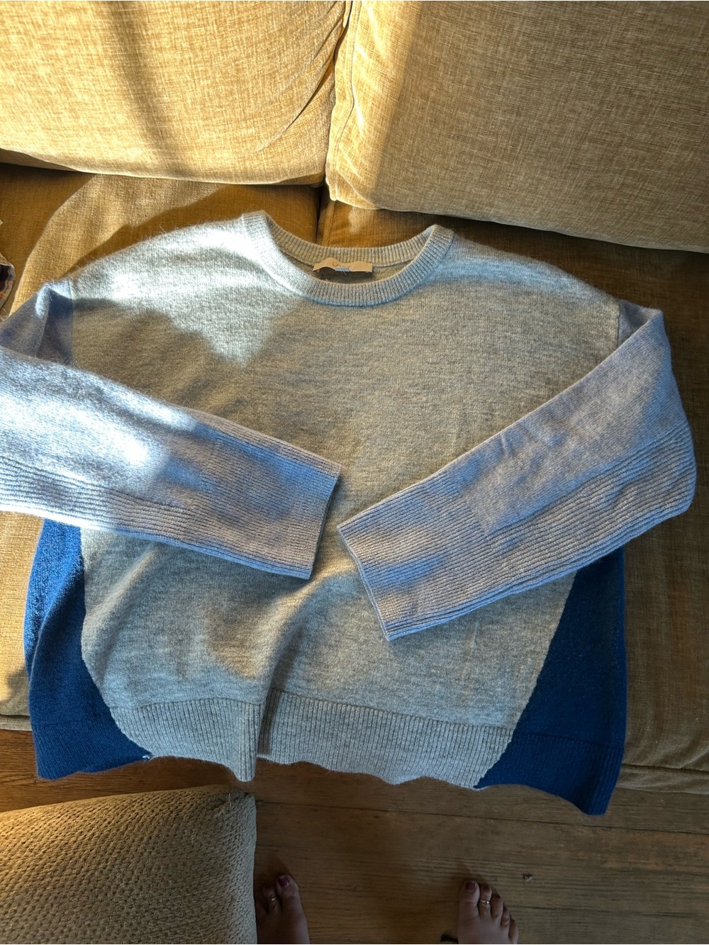 LOFT gray  res neck sweater Colorblock blues size large